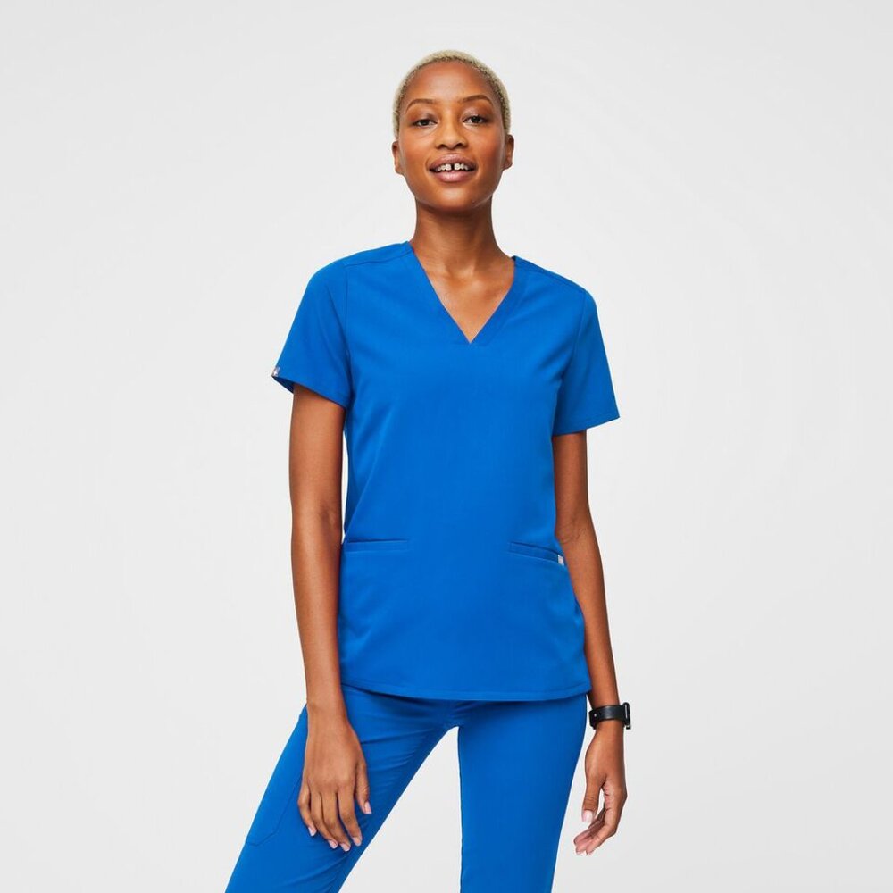Figs Women's Casma Three-Pocket Scrub Top Winning Blue Size Small